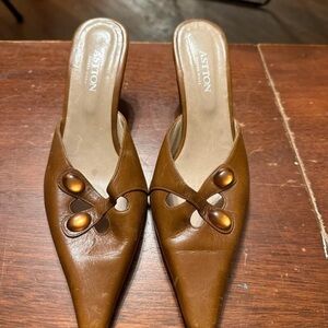Women's Brown Leather Mules